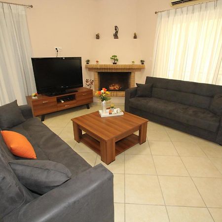 Spacious Country Apartment Vravrona Exterior foto